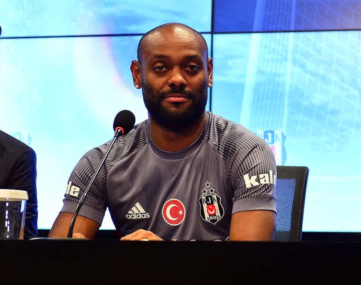 Beşiktaş, Vagner Love ve Cyle Larin\'i Basın Mensuplarına Tanıttı