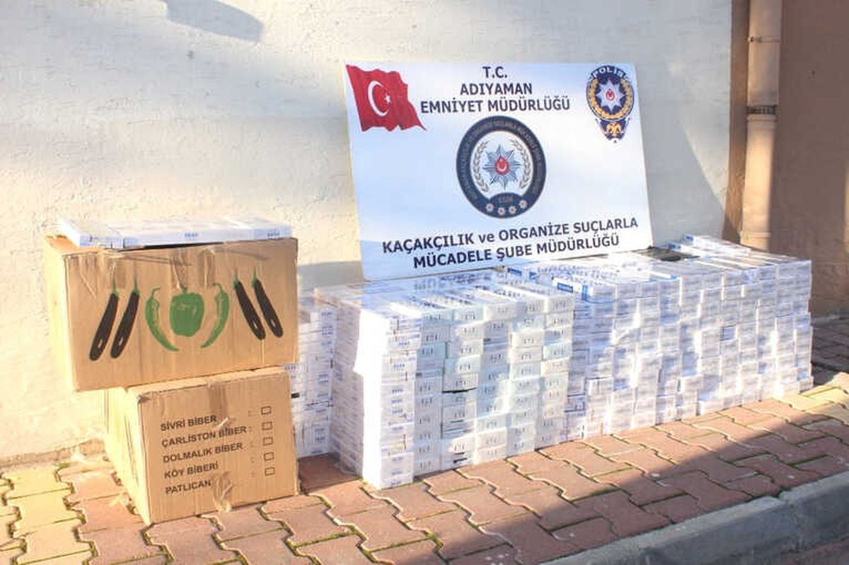 Biber ve Patlıcan Kutularından Kaçak Sigara Çıktı
