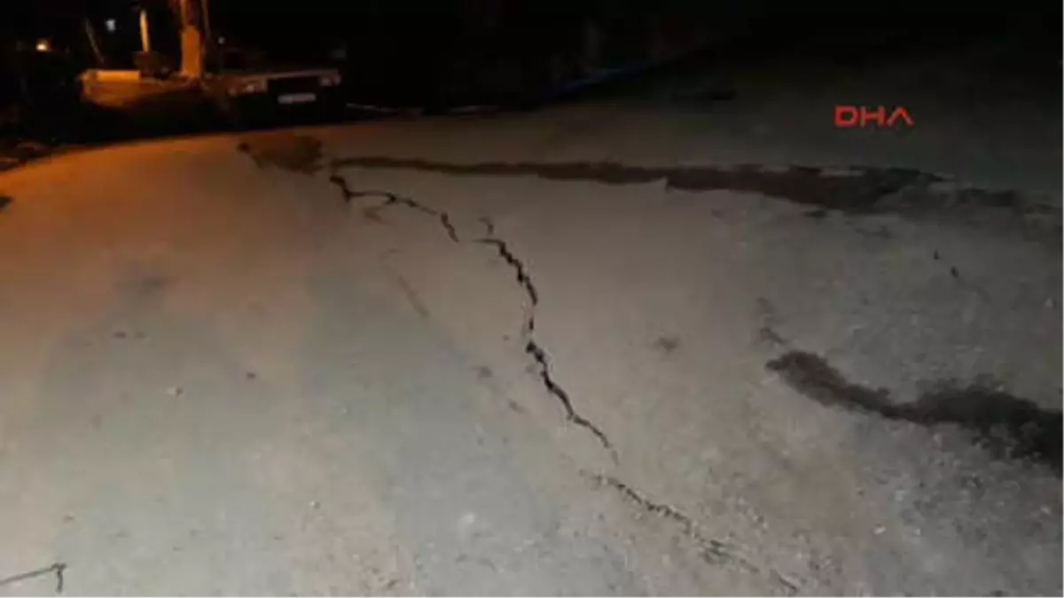 Bursa\'da Toprak Kayması, 120 Kişi Tahliye Edildi