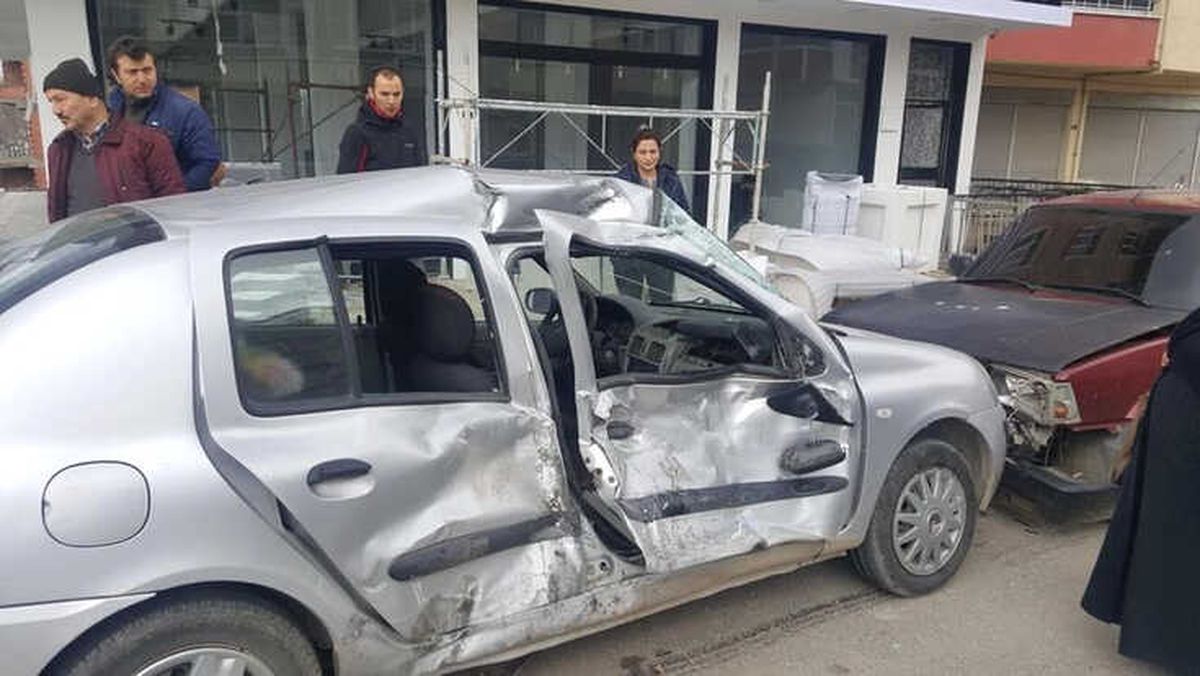 Fatsa\'da Trafik Kazası: 3 Yaralı