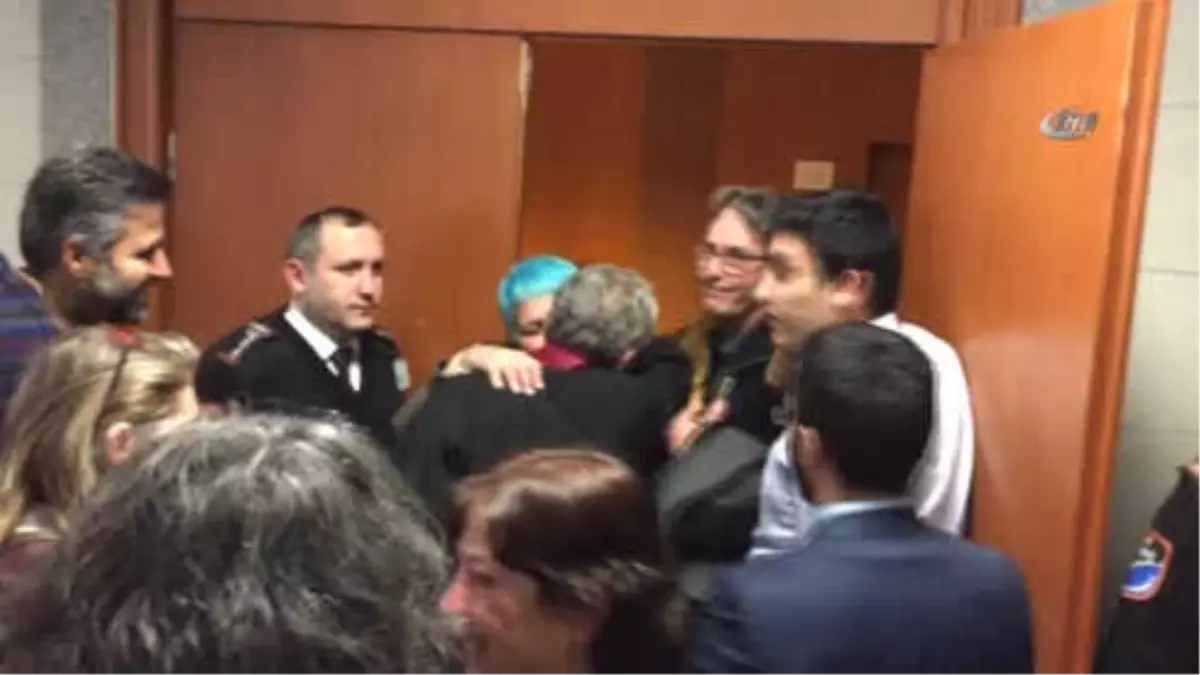 Fetö\'den Yargılanan Prof. Dr. Gözaydın\'a Beraat