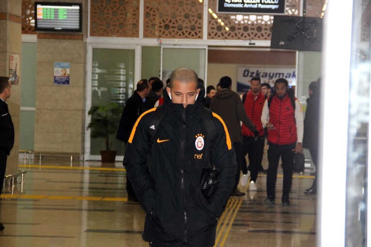 Galatasaray Kafilesi Konya\'ya Geldi
