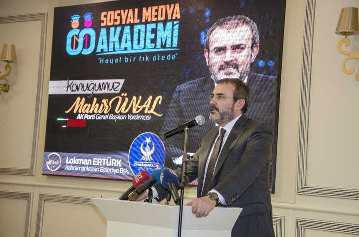 İhanetin Adı İfade Özgürlüğü Olamaz"