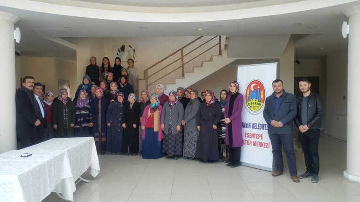 Kadınlar Tıbbi ve Aromatik Bitki Yetiştiriciliği Kursu Alıyor