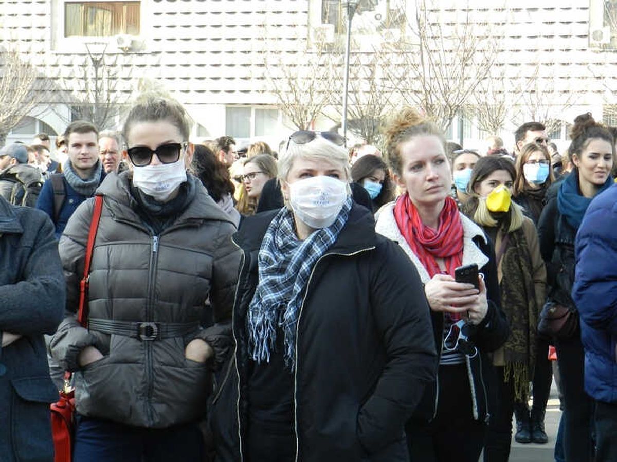 Kosova\'da Hava Kirliliği Protesto Edildi