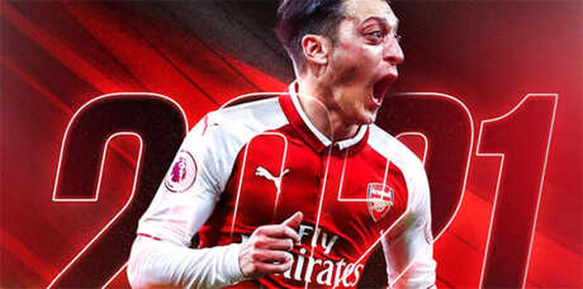Mesut Özil Arsenal\'le Uzattı