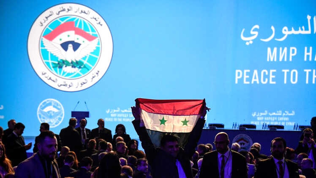 Soçi\'deki Suriye Konferansının Açılışı Muhalif Grupların \'Bayrak\' Tepkisi Nedeniyle Gecikiyor