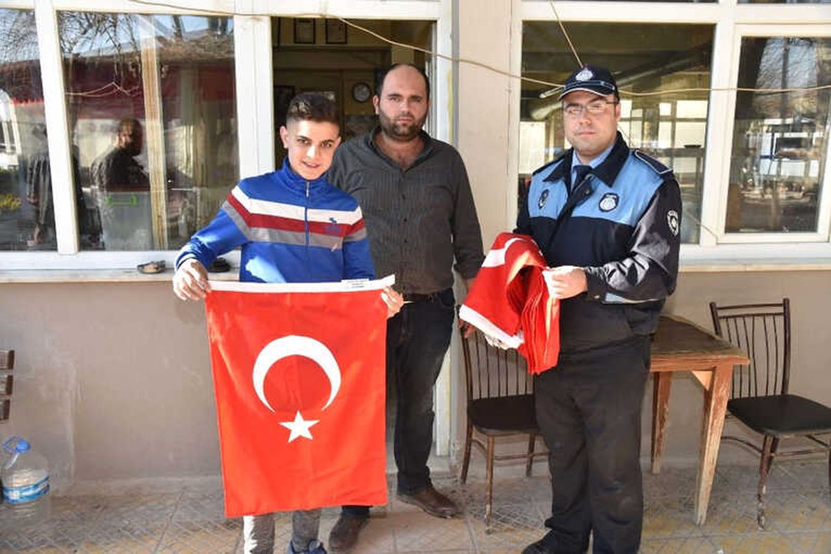Paşaköy\'den Afrin Operasyonuna Bayraklı Destek