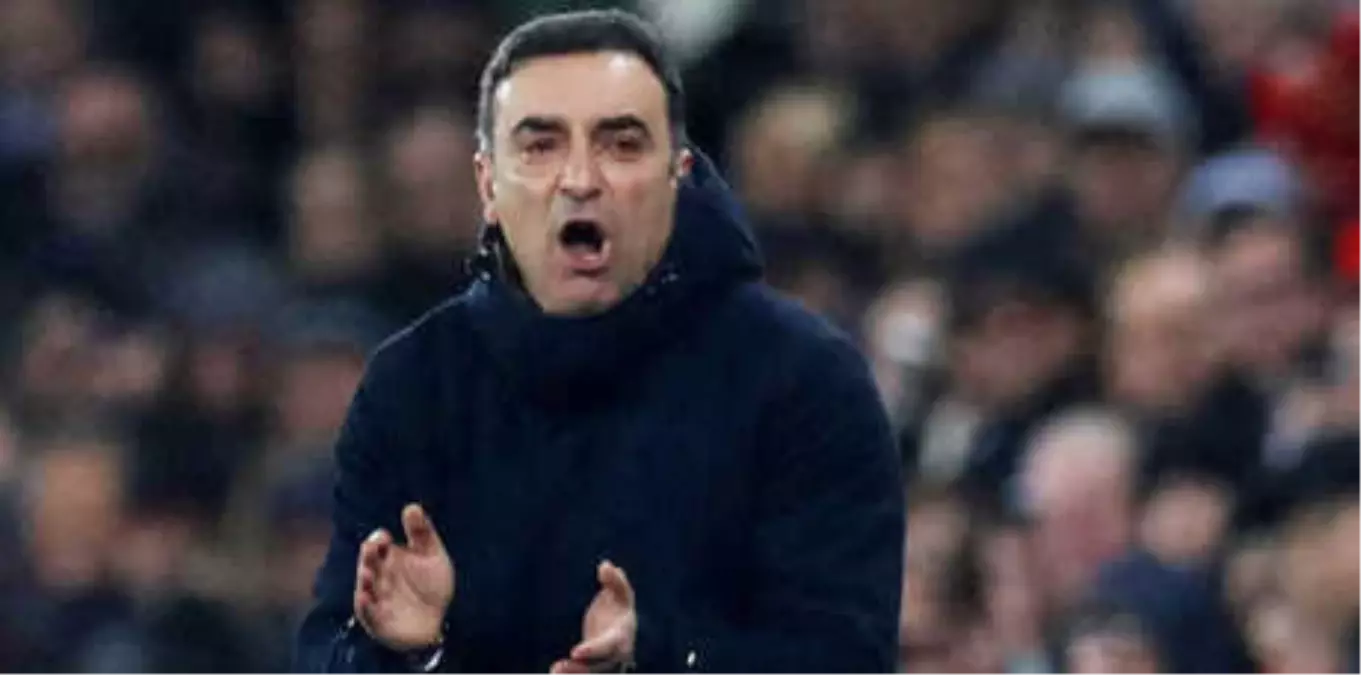 Premier Lig\'de Carlos Carvalhal Fırtınası