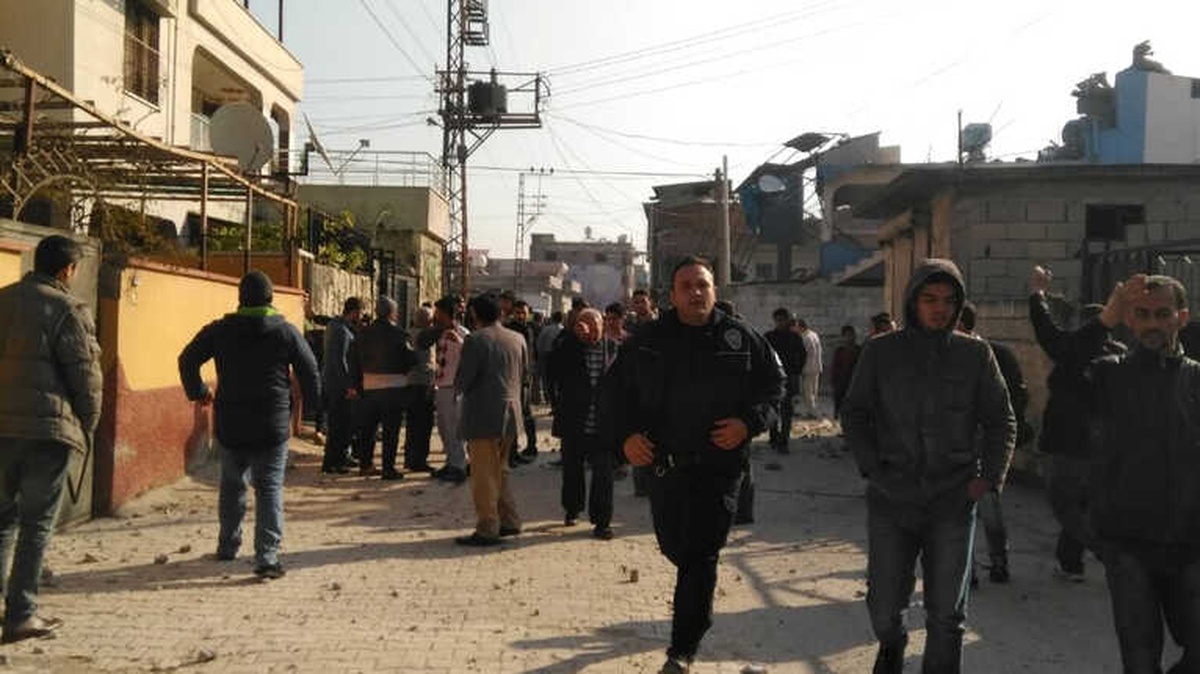 Reyhanlı\'ya Roket Düştü: 1 Kişi Hayatını Kaybetti