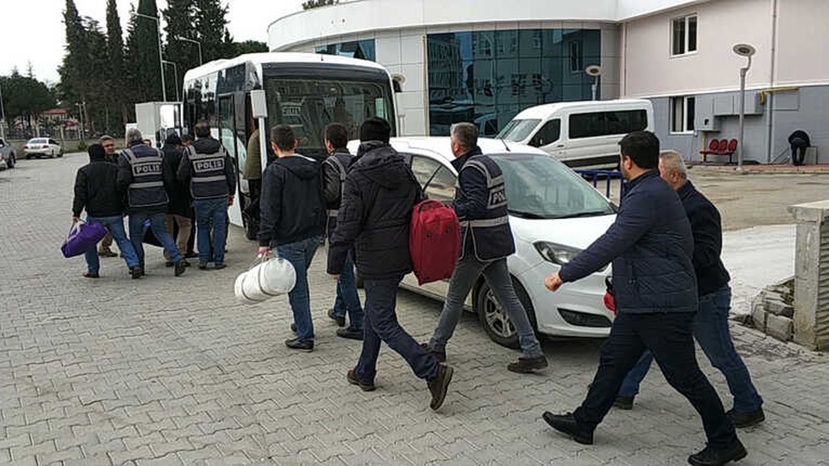 Samsun\'da Fetö\'den Gözaltına Alınan 10 Öğretmene Adli Kontrol