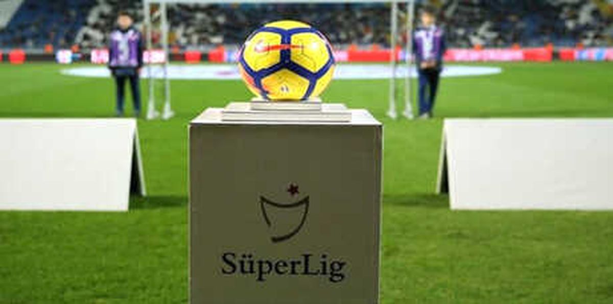 Süper Lig\'de 19 Haftada 22 Teknik Adam Değişikliği Yaşandı