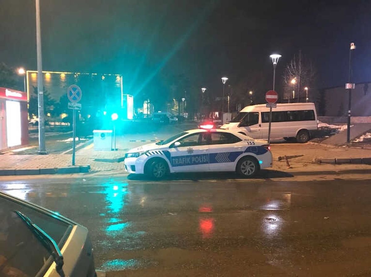 Şüpheli Paketten Buz Çıktı