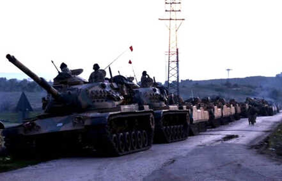 Suriye Sınırına Askeri Sevkiyat