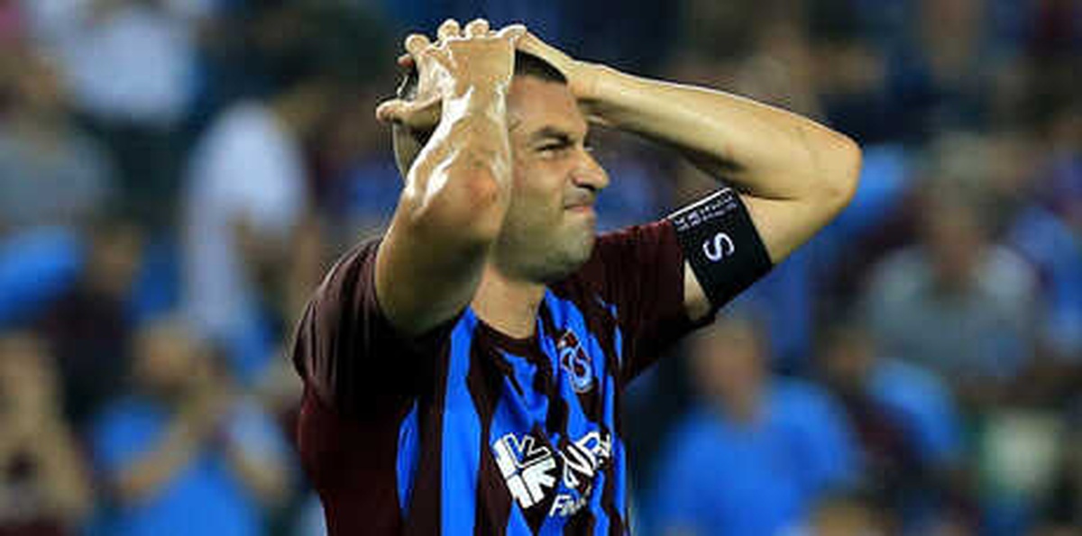 Trabzonspor\'da Burak Yılmaz Şoku!