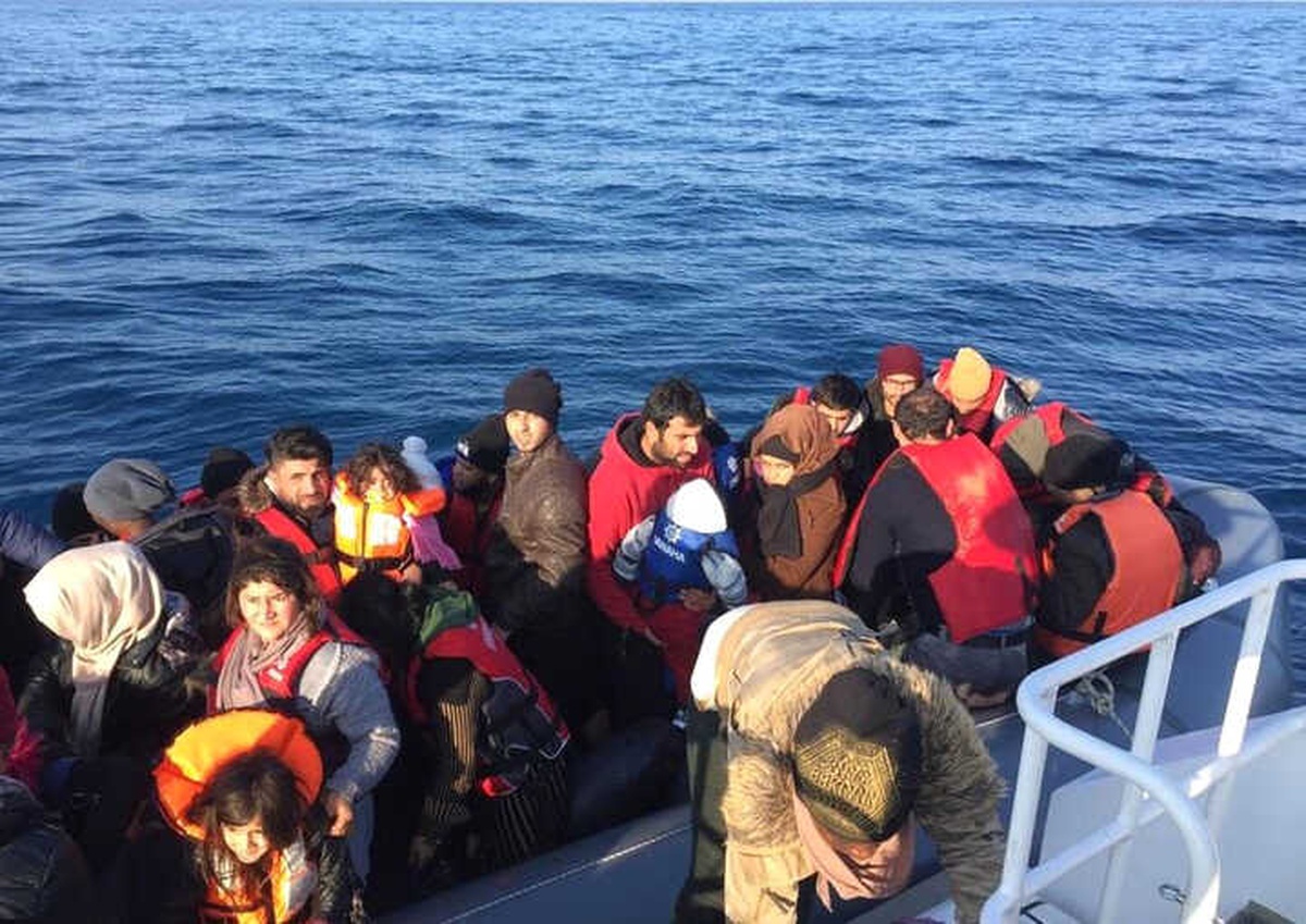 Yunan Adalarına Geçmeye Çalışan 108 Göçmen Yakalandı