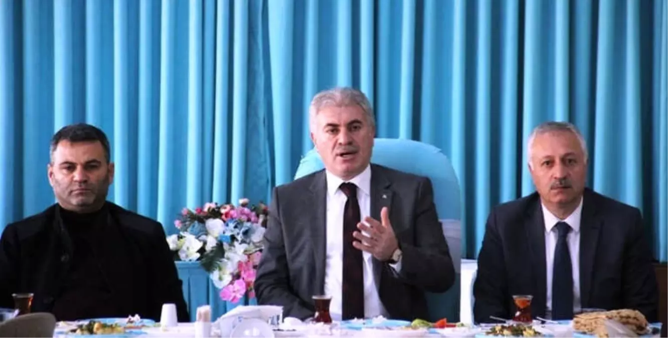 Başkan Memiş Personeliyle Kahvaltıda Buluştu