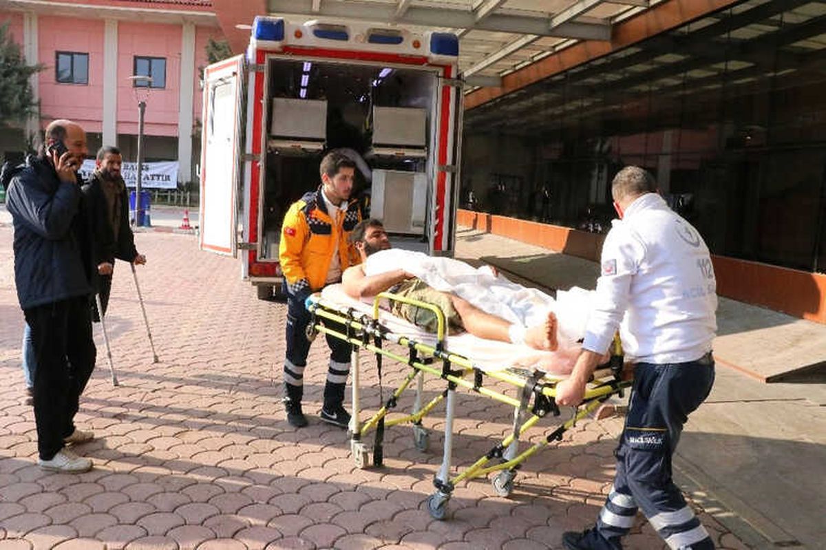 Çatışmalarda Yaralanan 16 Öso Askeri Kilis\'e Getirildi