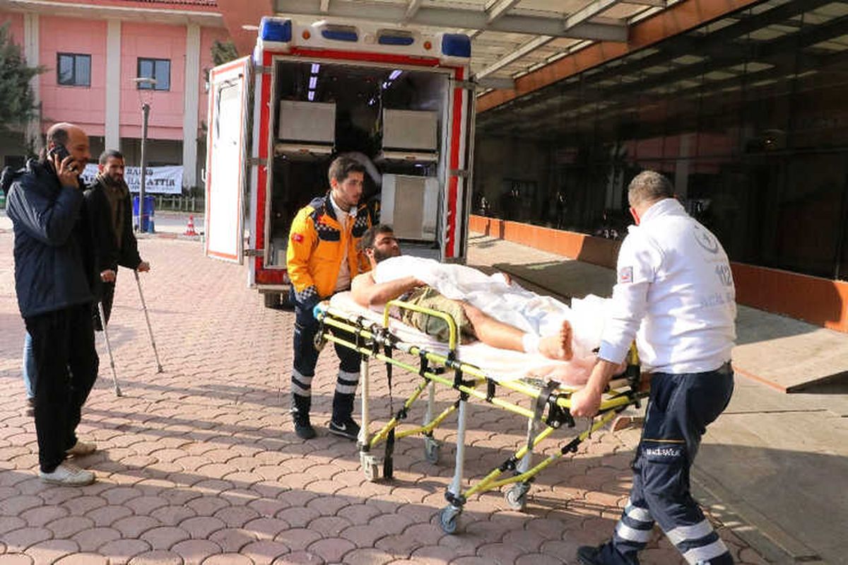 Çatışmalarda Yaralanan 16 Öso Askeri Kilis\'e Getirildi