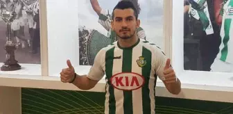 Vitoria Setubal, Galatasaray'dan Gelen Emrah Başsan'ı, Kurtarıcı Olarak Karşıladı