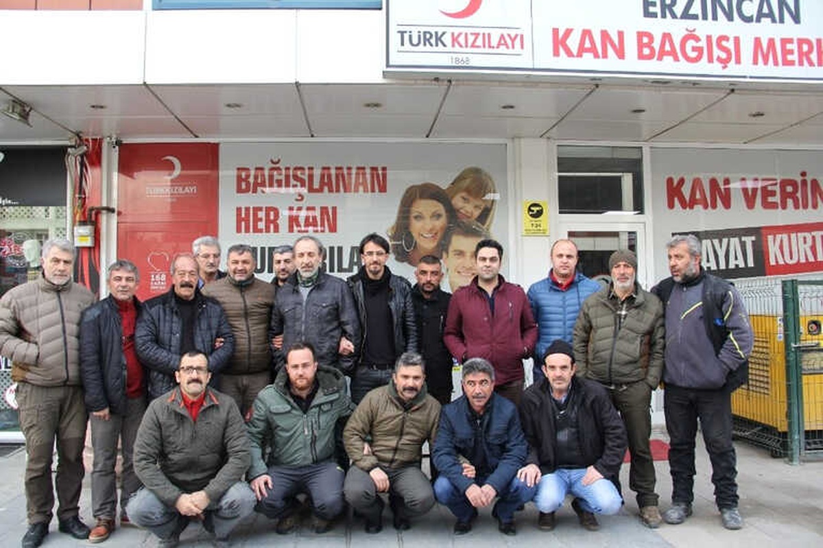 Erzincanlı Avcılar Destek İçin Kan Verdiler