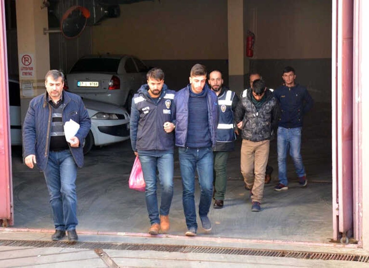 Gaziantep Yakalanan 5 Kapkaççı Tutuklandı