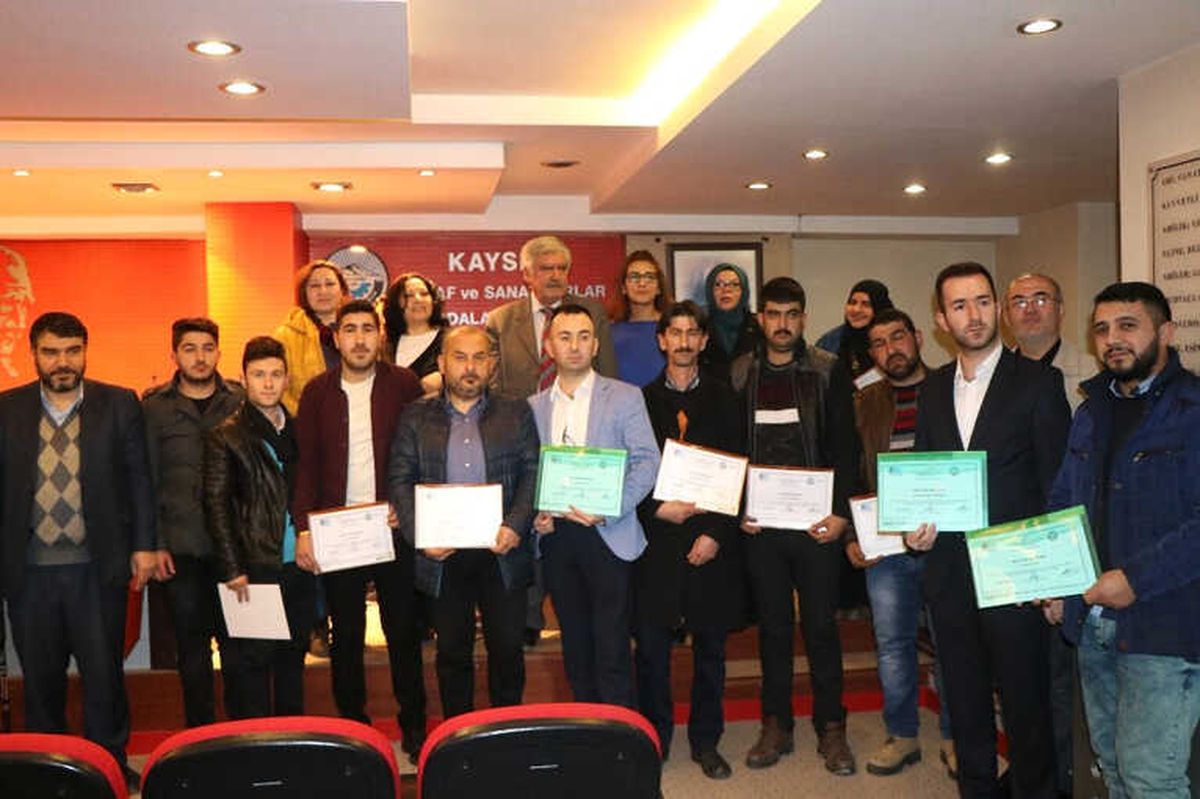 Girişimci Adaylarına Sertifikaları Verildi
