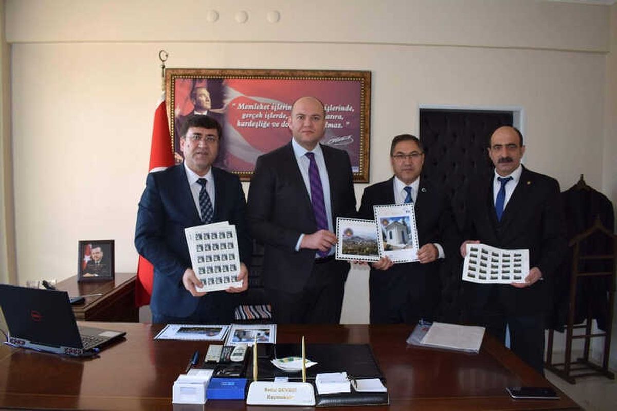 İnhisar İlçesinin Tanıtımı İçin Bastırılan Kişisel Pullar Teslim Edildi