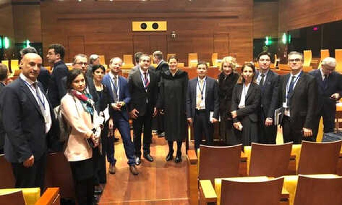 Macar Duvarı Yıkıldı Sıra Avusturya\'da