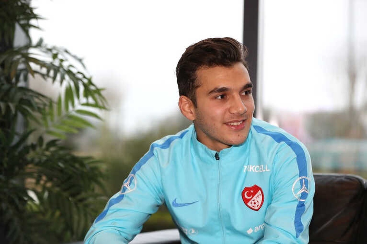 Metehan Güçlü: "Millî Formayla Kalpten Oynuyorum"