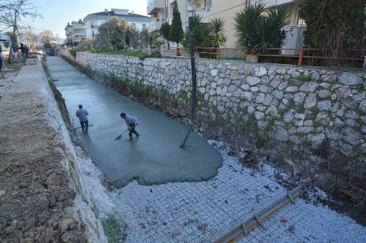 Milas\'ta Balavca Deresi Islah Ediliyor