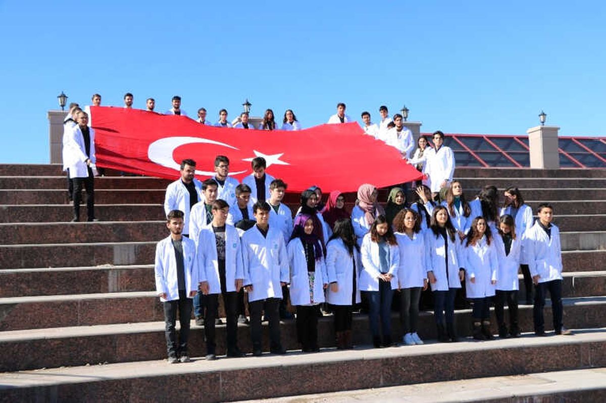 Ömer Halisdemir Üniversitesinden, Tabibler Birliğine Tepki