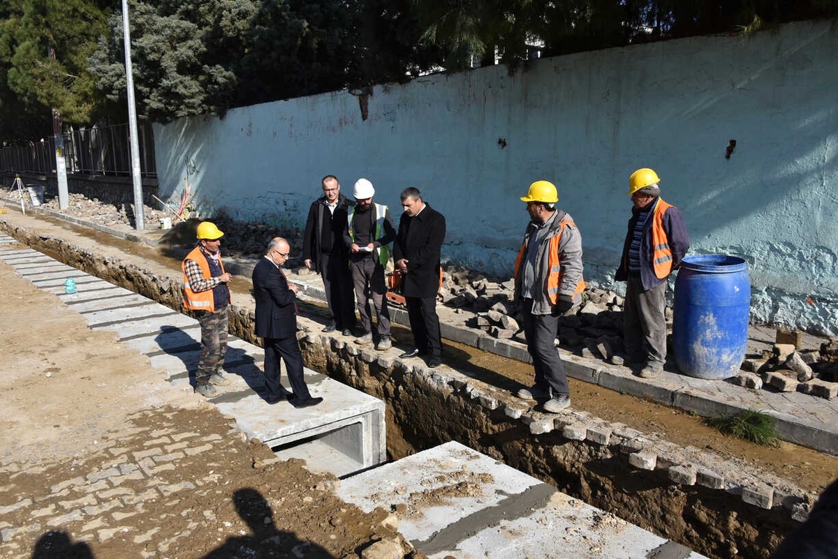 Salihli\'nin Yağmursuyu Hattı Yatırımı Son Sürat