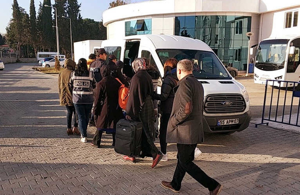Samsun\'da Fetö\'den 2 Öğretmen Tutuklandı, 7 Öğretmene Adli Kontrol