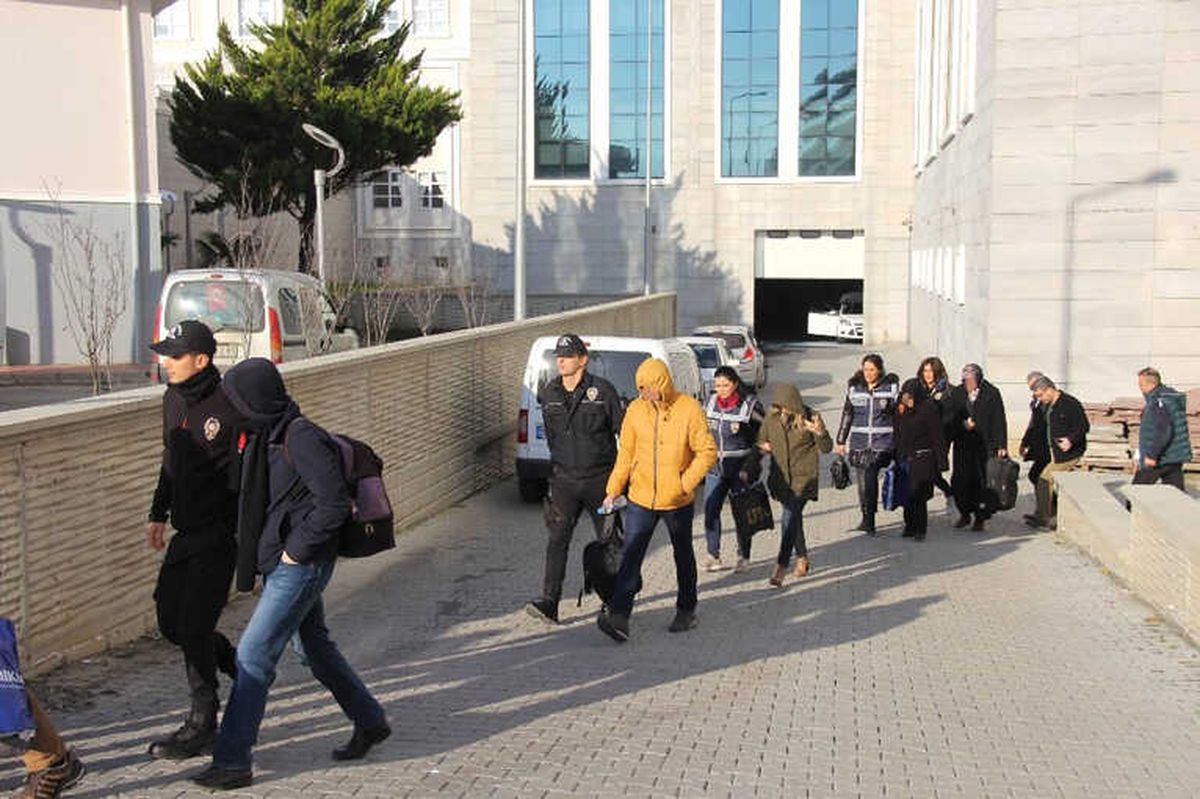 Samsun\'da Fetö\'den 9 Öğretmen Adliyeye Sevk Edildi