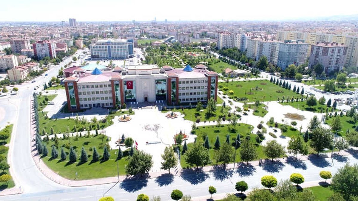 Selçuklu Nüfusuyla 50 İli Geride Bıraktı