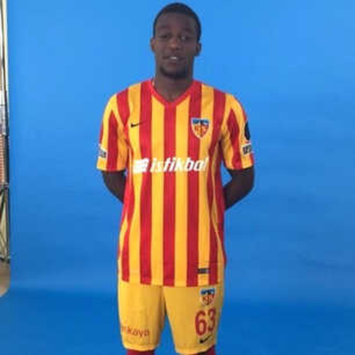 T.m. Akhisarspor\'a Kayserispor\'dan Golcü Takviyesi