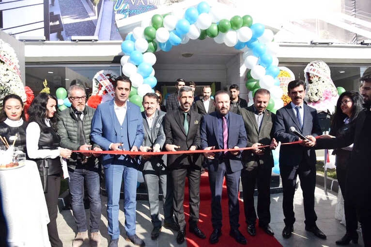 Vadi İzmit\'in Yeni Satış Ofisi Yenişehir\'de Açıldı