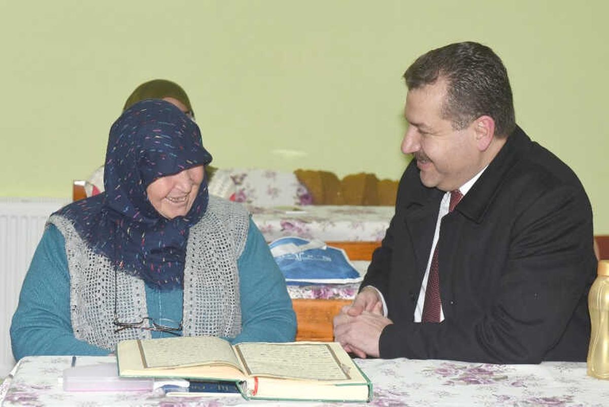 Yılmaz\'dan Kur\'an Kursuna Ziyaret
