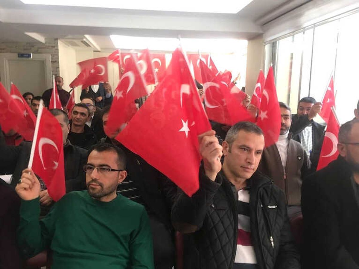 Zeytin Dalı Harekatına \'10 Bin Teröriste Karşı 10 Bin Kahraman Gönüllü İşçi\' Sloganıyla Destek...