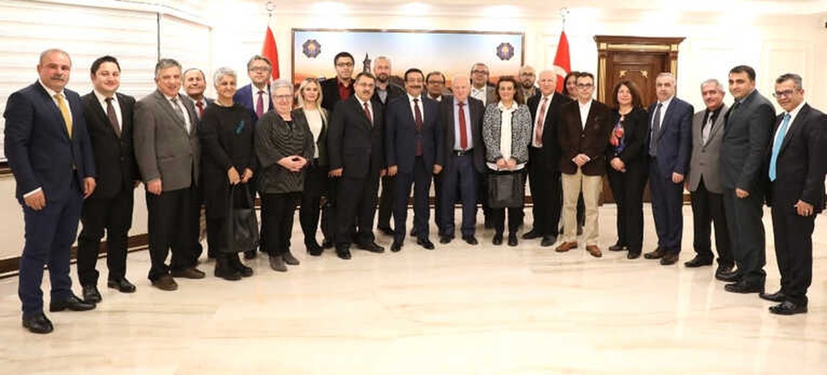 Akademisyenlerden Başkan Atilla\'ya Ziyaret