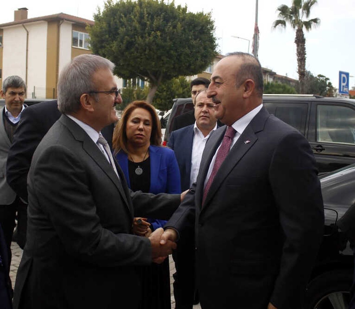 Bakan Çavuşoğlu: "Cezaevi İnşaatları Suistimal Ediliyor"