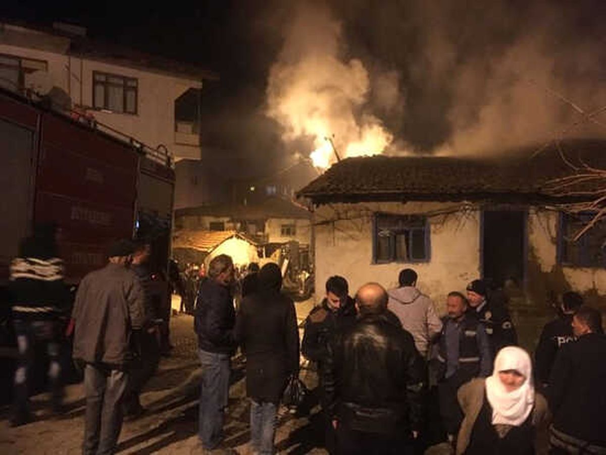 Büyükorhan\'da Müstakil Evde Yangın Çıktı