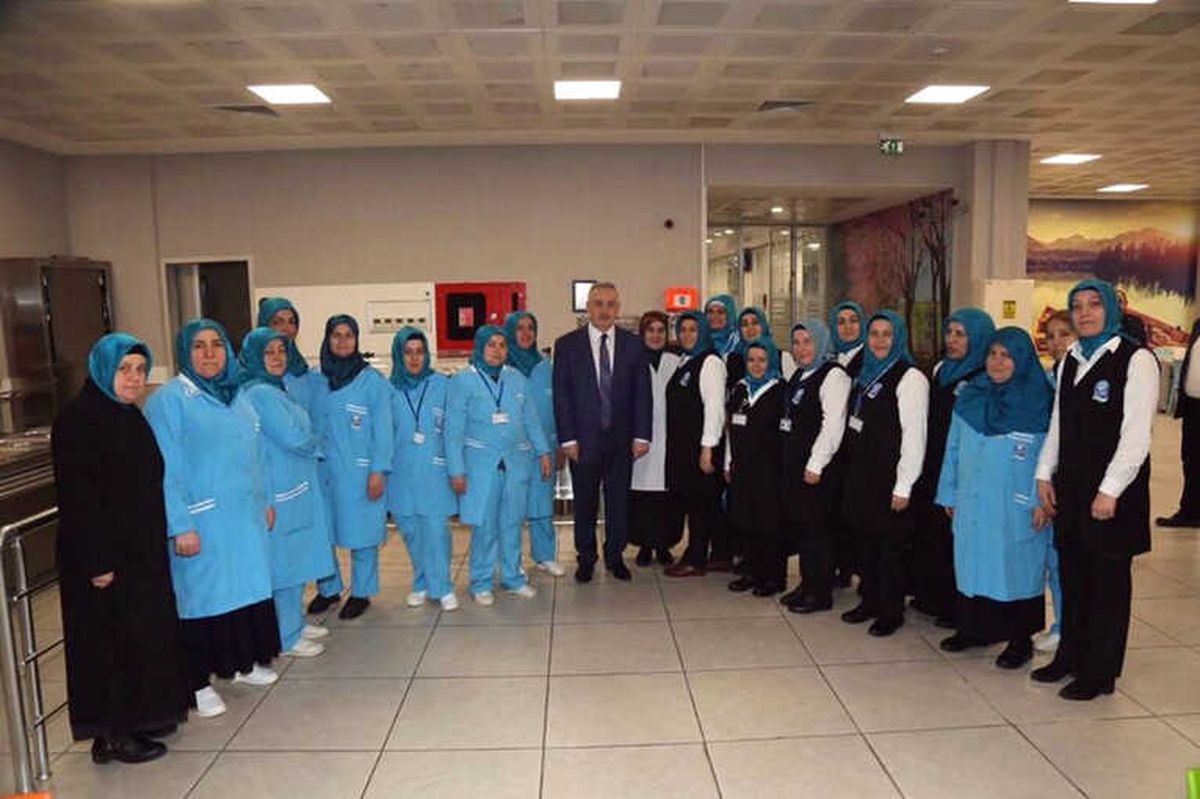 Eyüpsultan Belediyesi\'nin Yemekhanesine Tam Not
