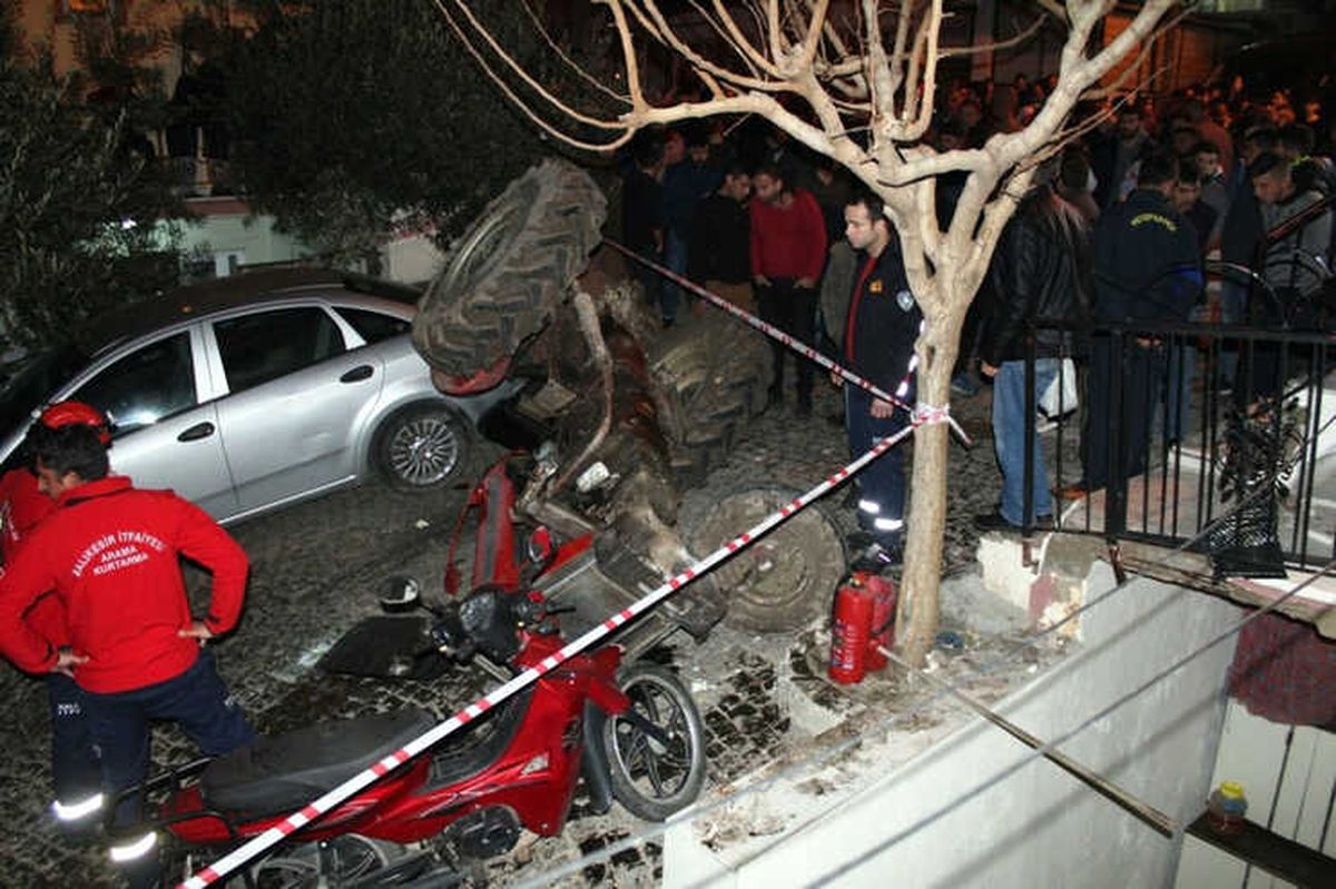 Freni Patlayan Traktör Dehşet Saçtı