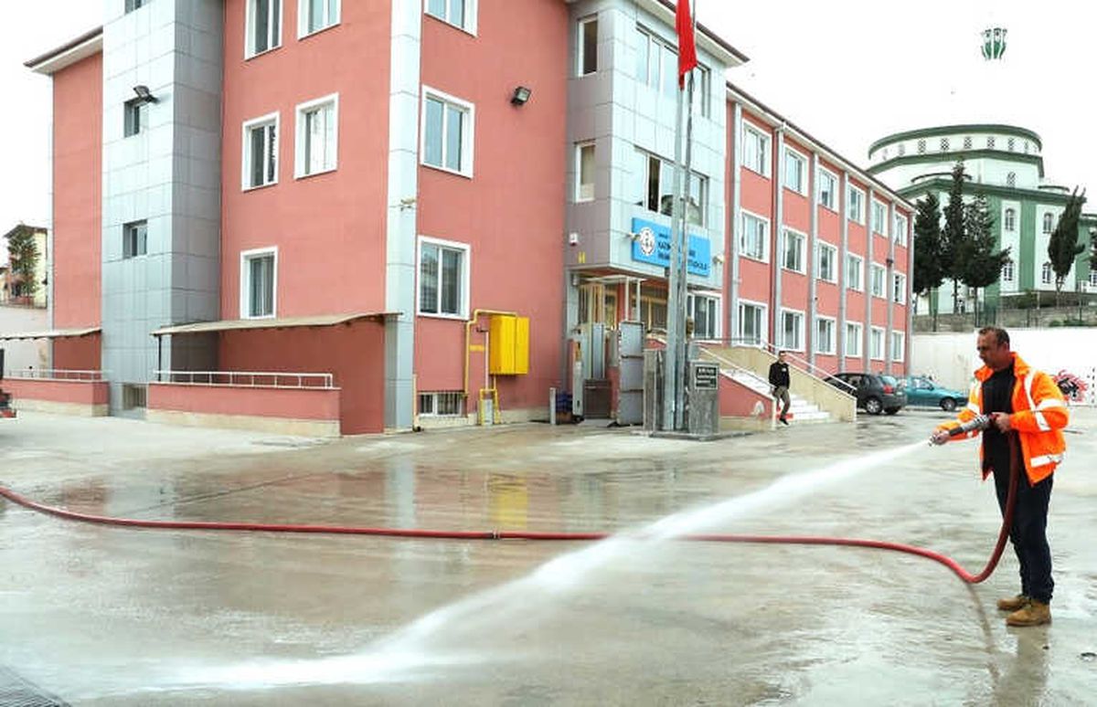 İlkadım\'da Okullar Temizlendi