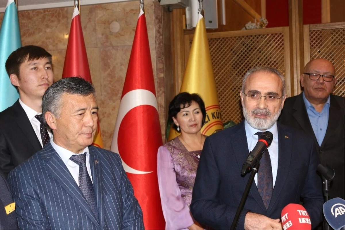 Kırgız Yazar Cengiz Aytmatov Ankara\'da Anıldı