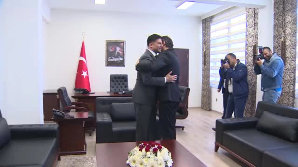 KKTC\'de Yeni Başbakan Erhürman, Göreve Başladı