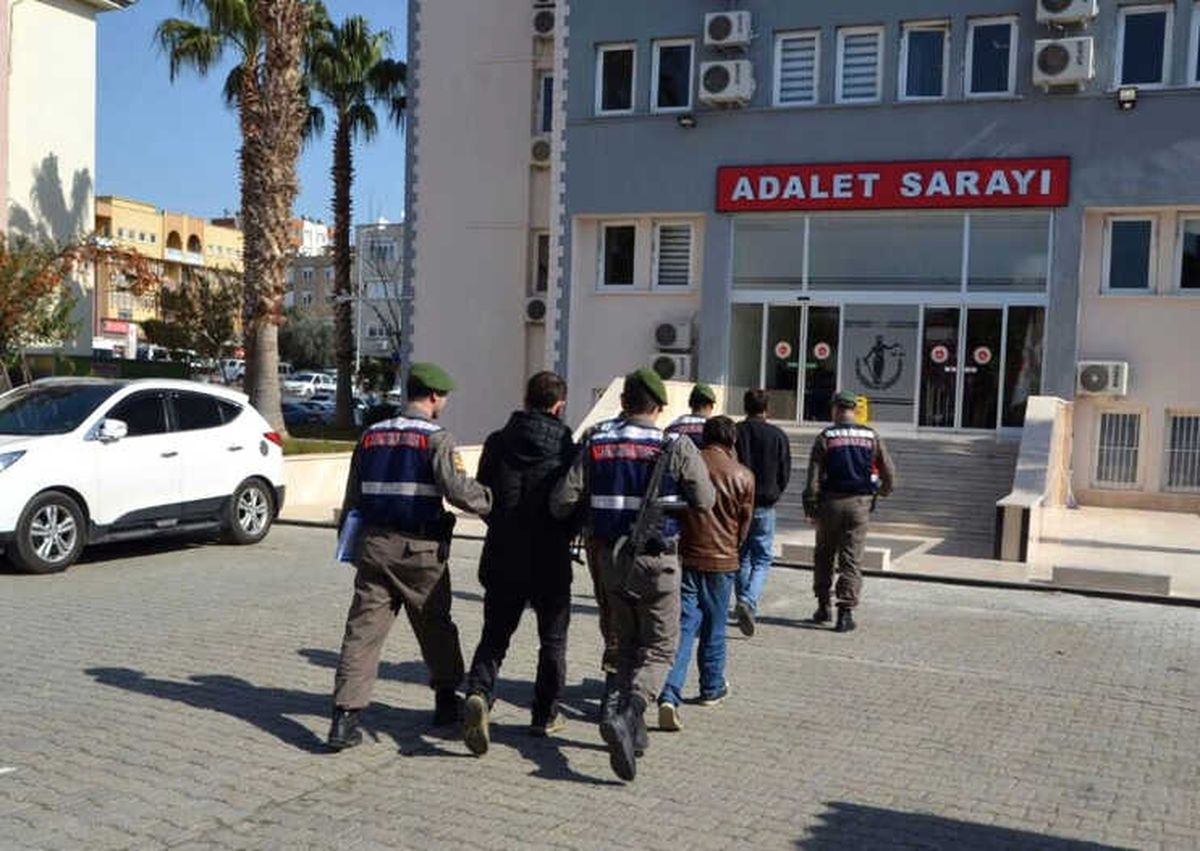 Mersin\'de Deaş Üyesi 3 Kişi Tutuklandı