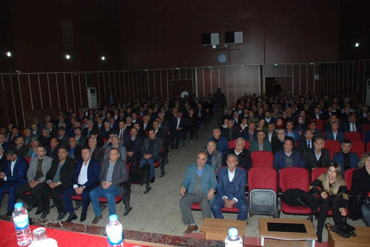 Okul Güvenliği ve Uyuşturucu ile Mücadele Toplantısı Vali Kalkancı Başkanlığında Yapıldı